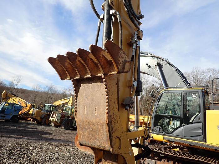 Used 2019 CAT 315F LCR