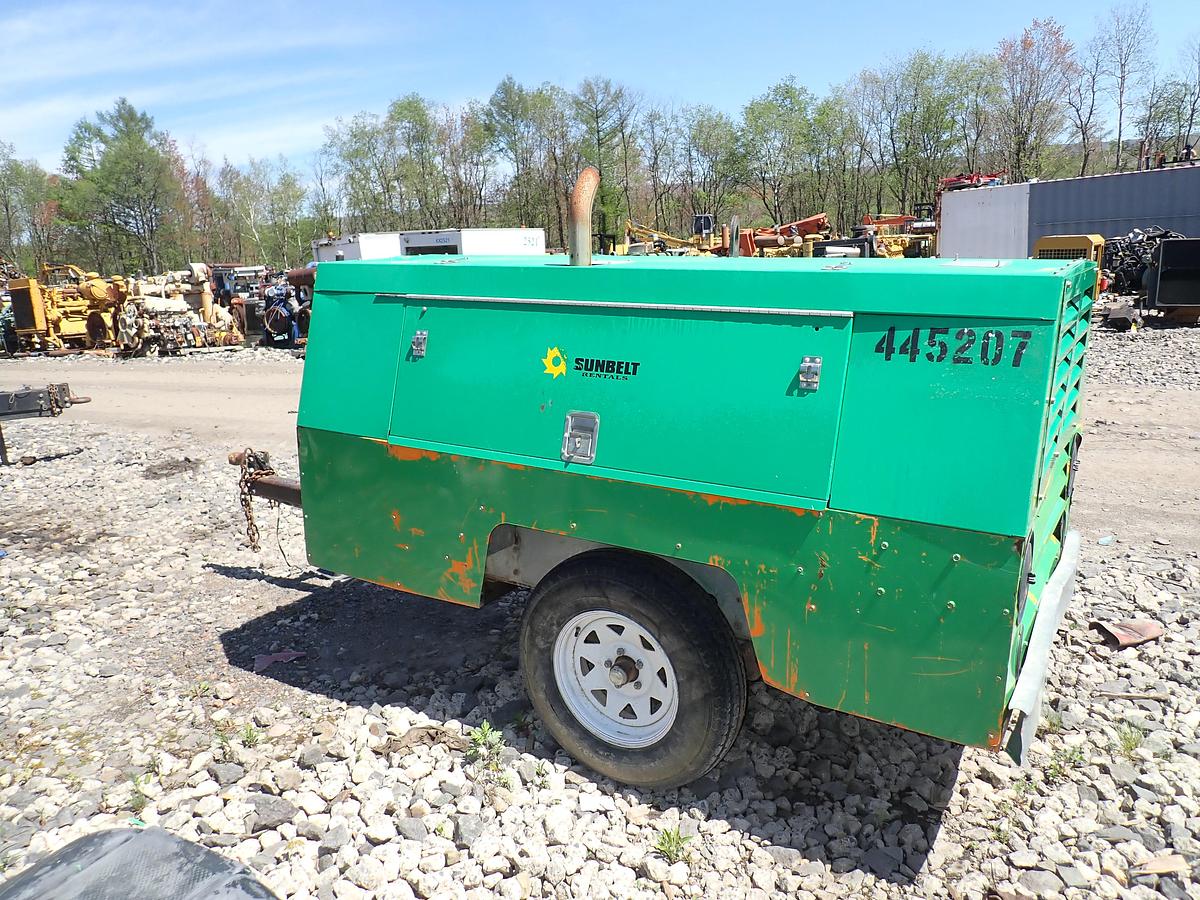 Used 2006 Sullivan Palatek D185Q 185 CFM Portable Air Compressor
