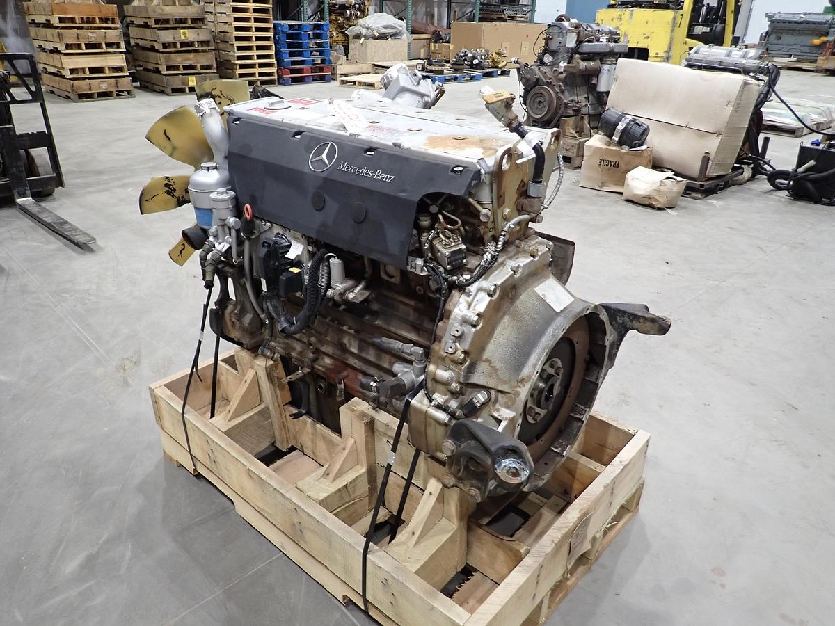 Used 2002 Mercedes OM906LA Diesel Truck Engine 210 HP