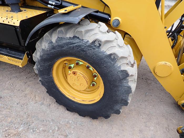 Used 2018 CAT 420F2 Loader Backhoe