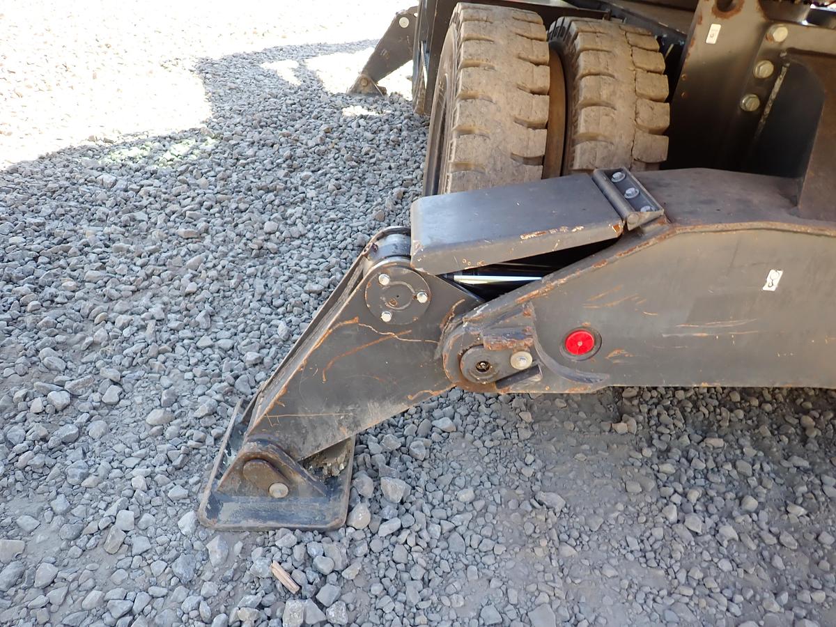 Used 2019 Doosan DX210WMH-5 Wheeled Excavator Material Handler