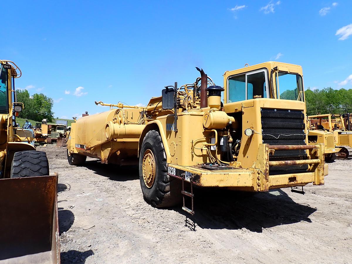 Used CAT 623B 8000 Gallon Water Wagon
