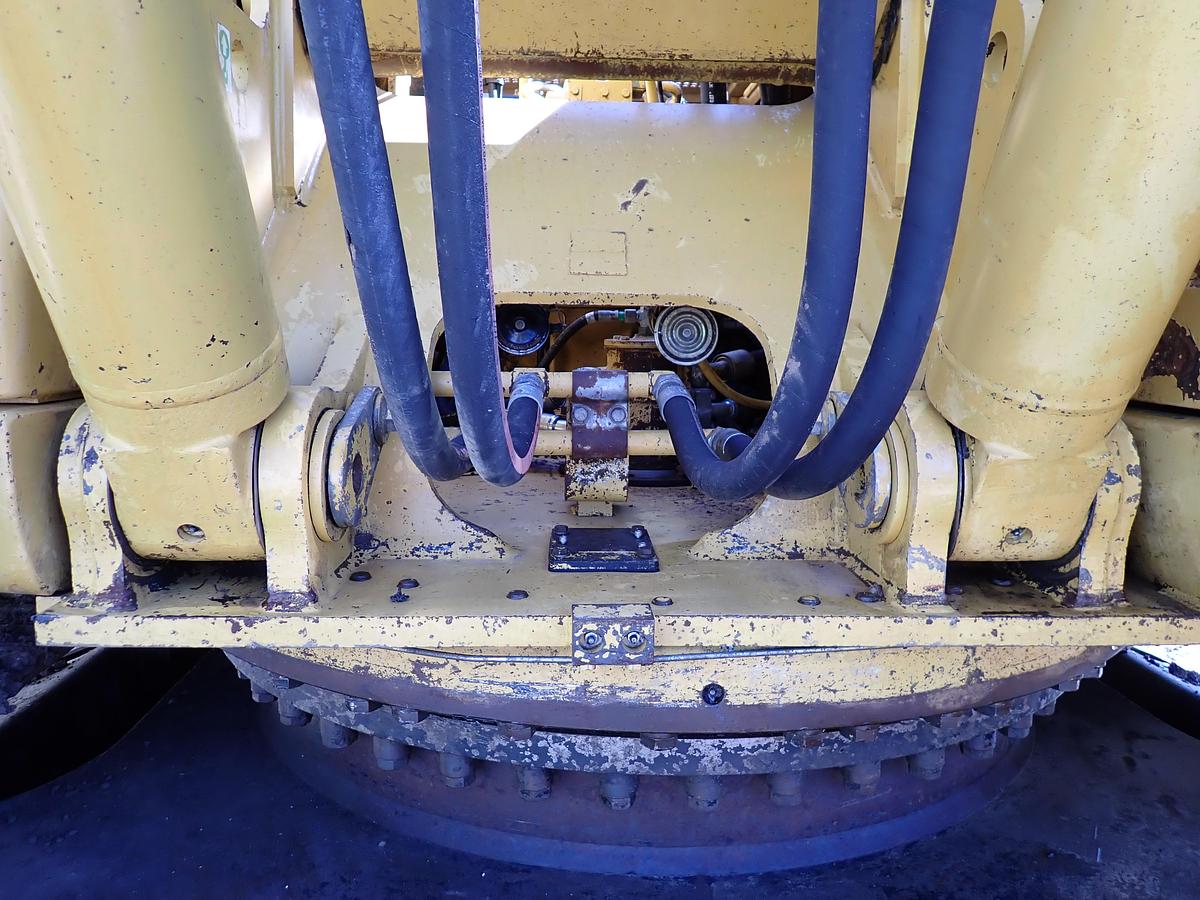 Used 2005 CAT 330CL Hydraulic Excavator