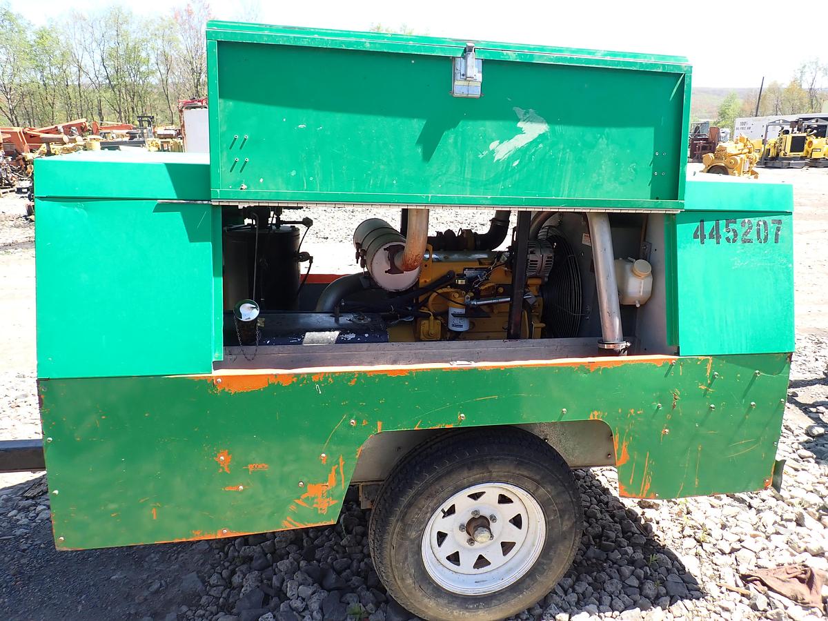 Used 2006 Sullivan Palatek D185Q 185 CFM Portable Air Compressor