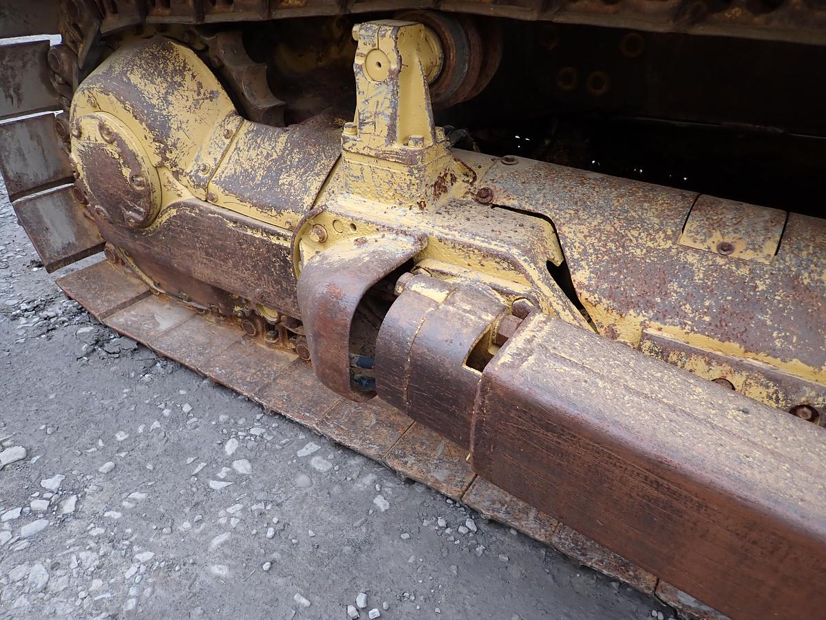 Used 1980 CAT D7G Crawler Dozer w/ RIPPER!