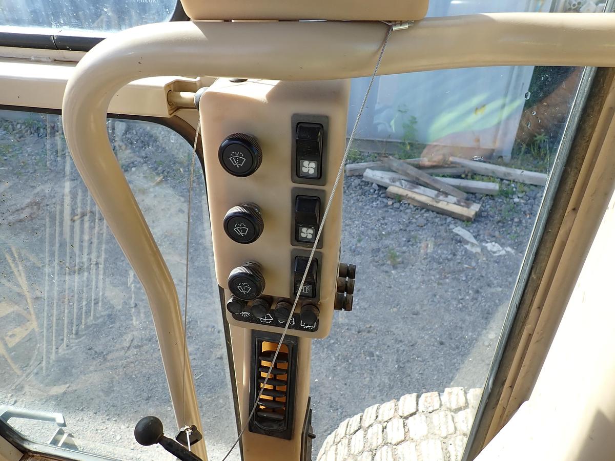 Used 1998 CAT 163H Motor Grader