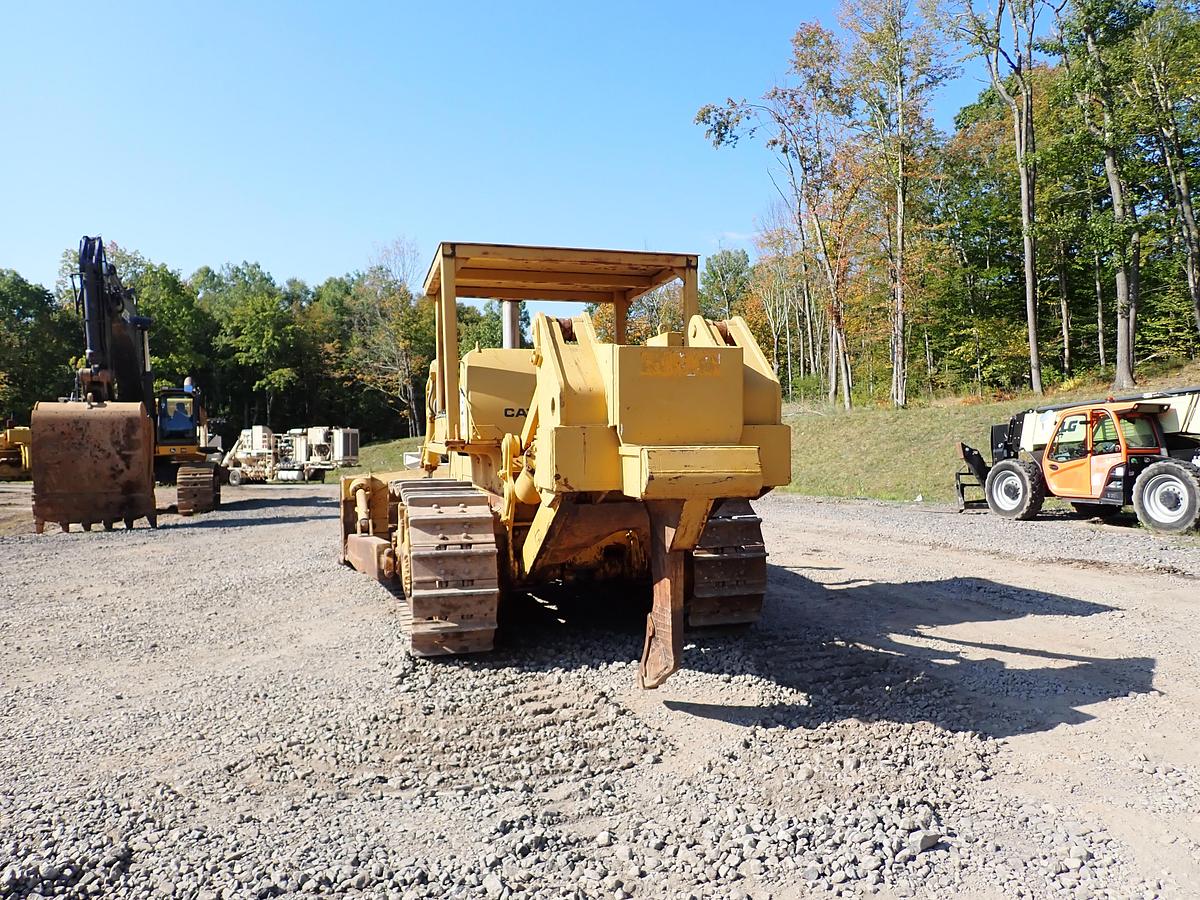 Used 1971 CAT D8H Crawler Dozer w/ RIPPER!