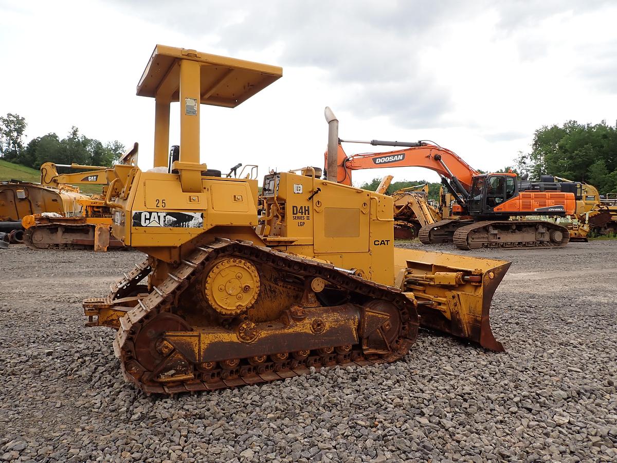 Used 1989 CAT D4H Series II Crawler Dozer 