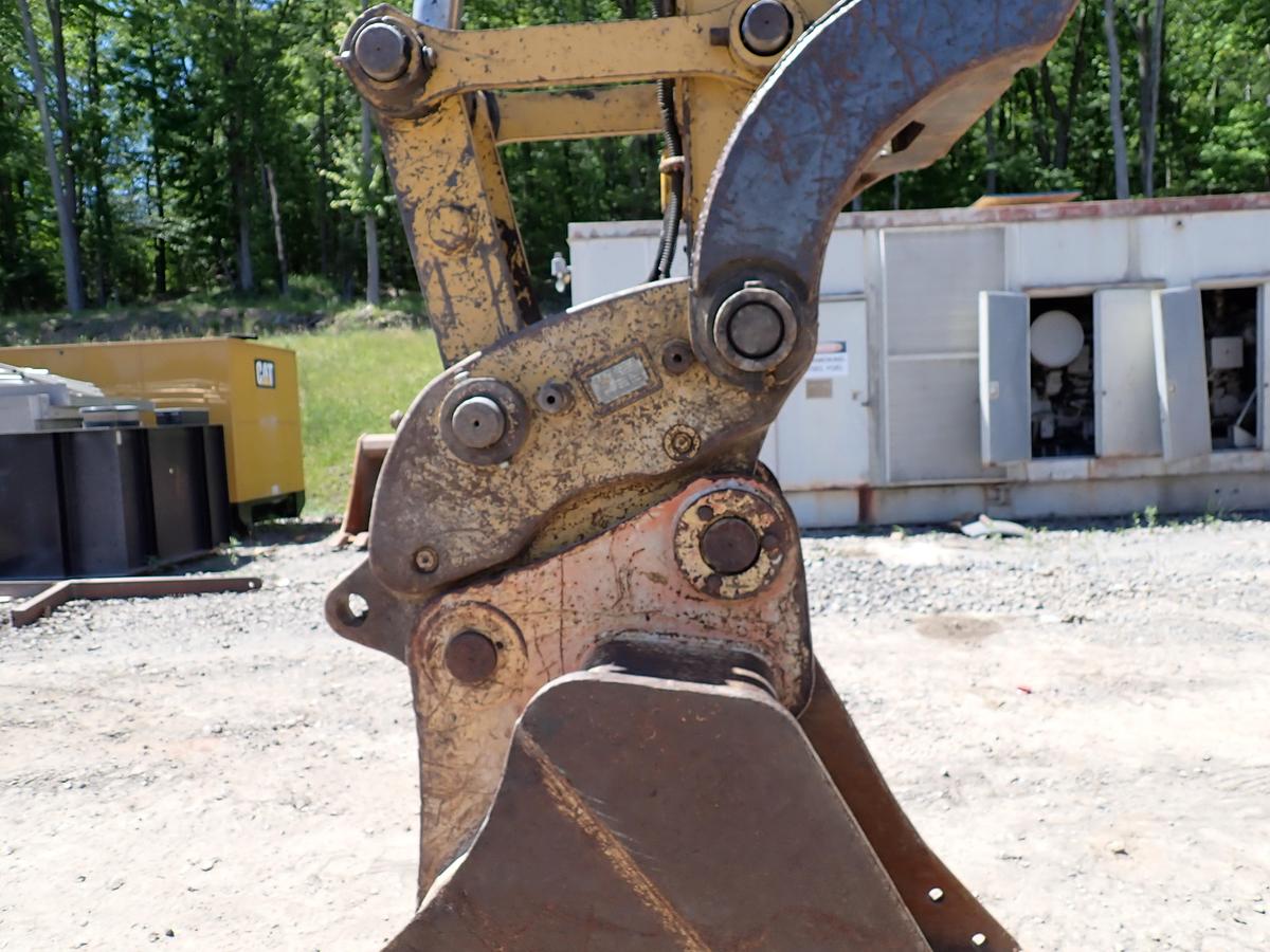 Used 2006 CAT 320CL