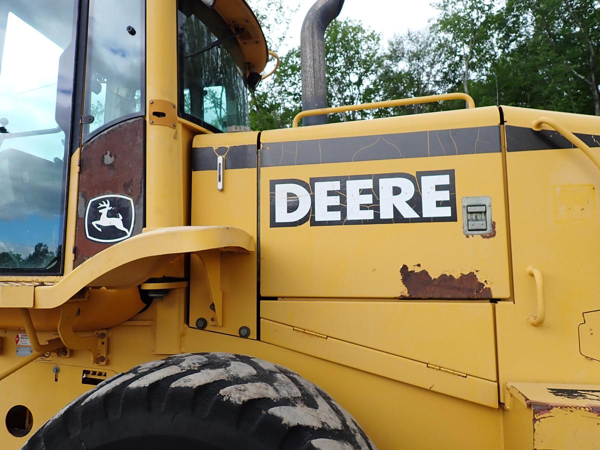 Used 2001 John Deere 624H Wheel Loader