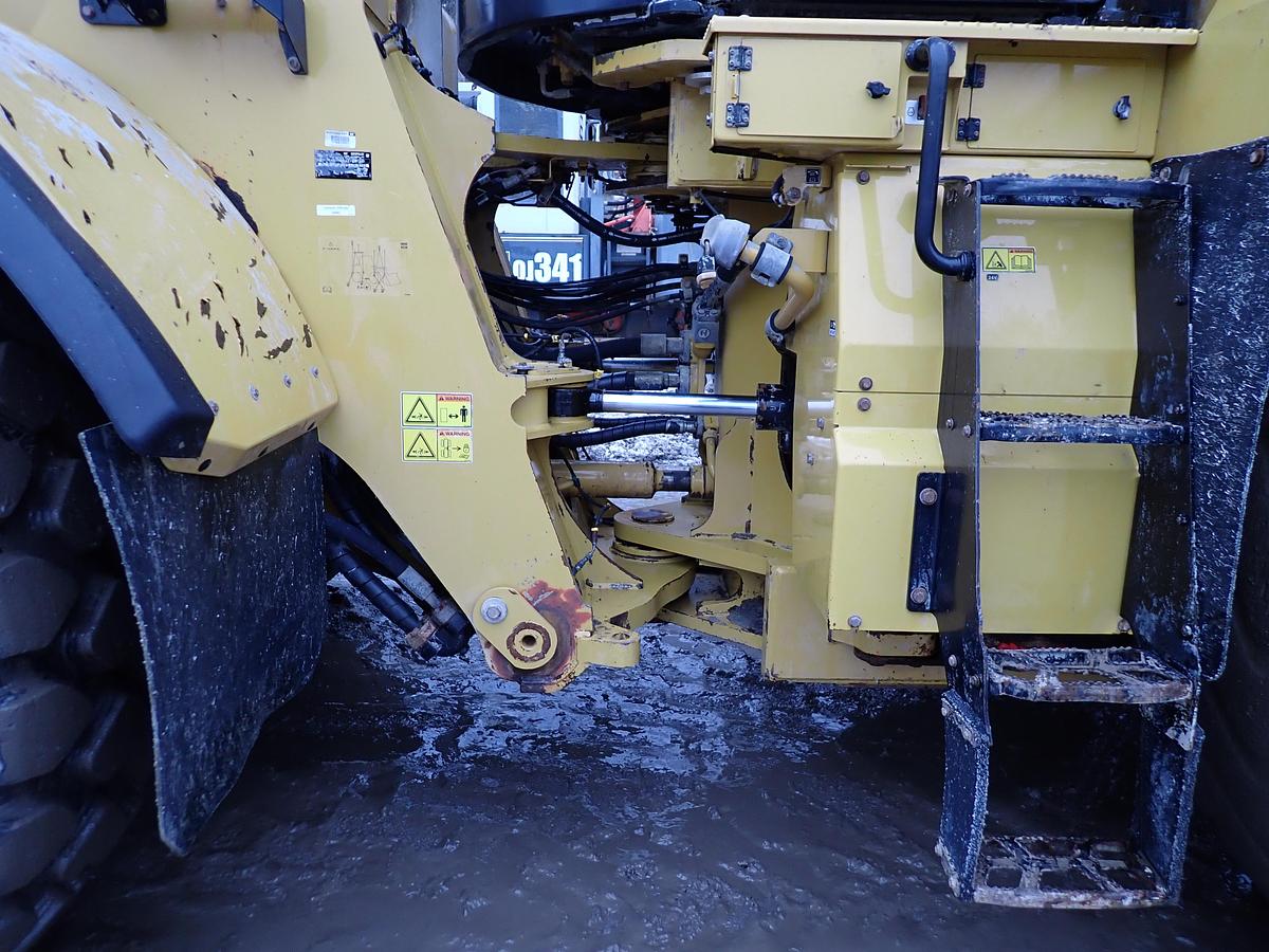 Used 2018 CAT 980M Wheel Loader