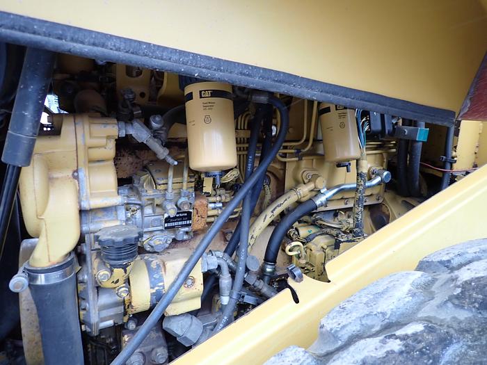 Used 2007 Caterpillar CS-563E Vibratory Compactor