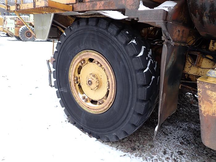 Used 1985 CAT 769C Rigid Frame Water Truck 8000 Gallon