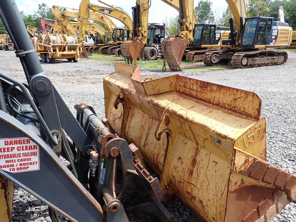 Used 2018 John Deere 410L Loader Backhoe LOADED! Q/C FORKS EXTENDAHOE
