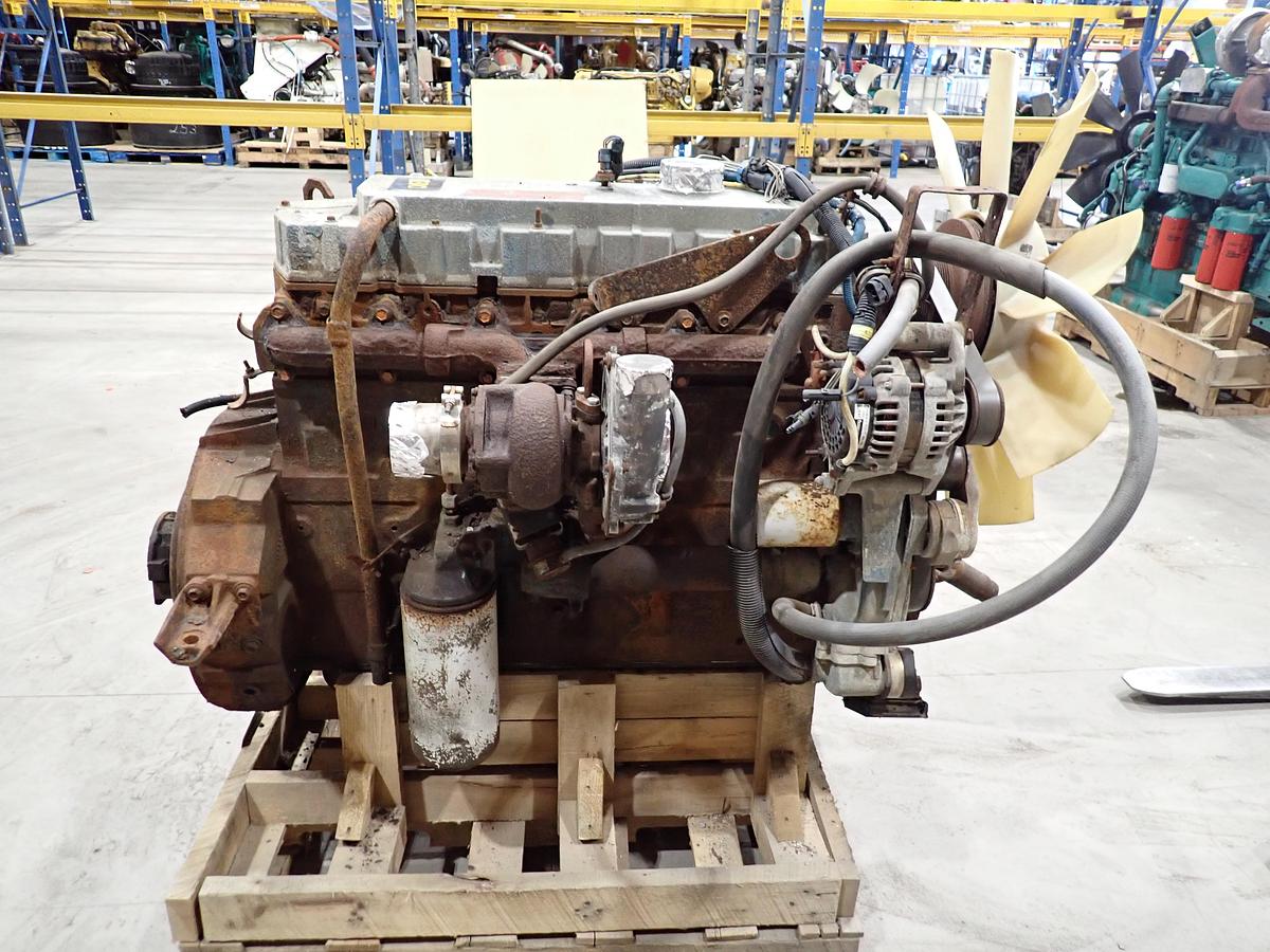 Used 2000 International DT530E Truck Engine