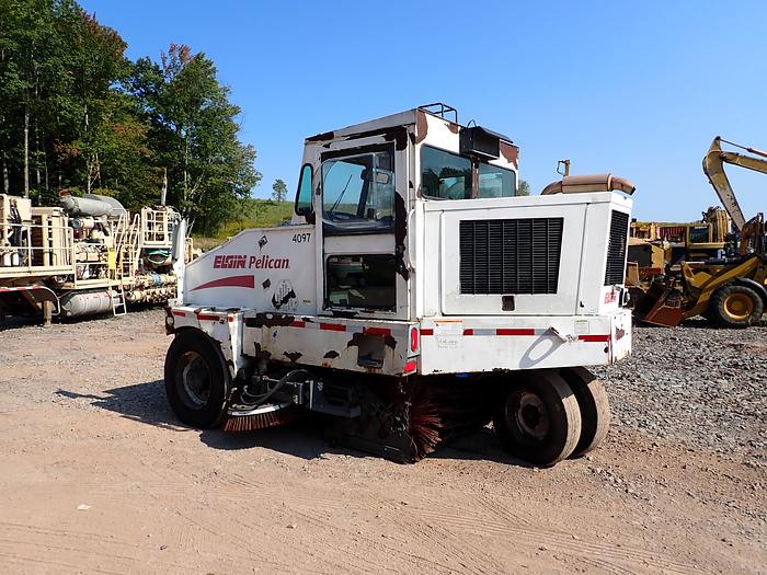 Used 2005 Elgin Pelican