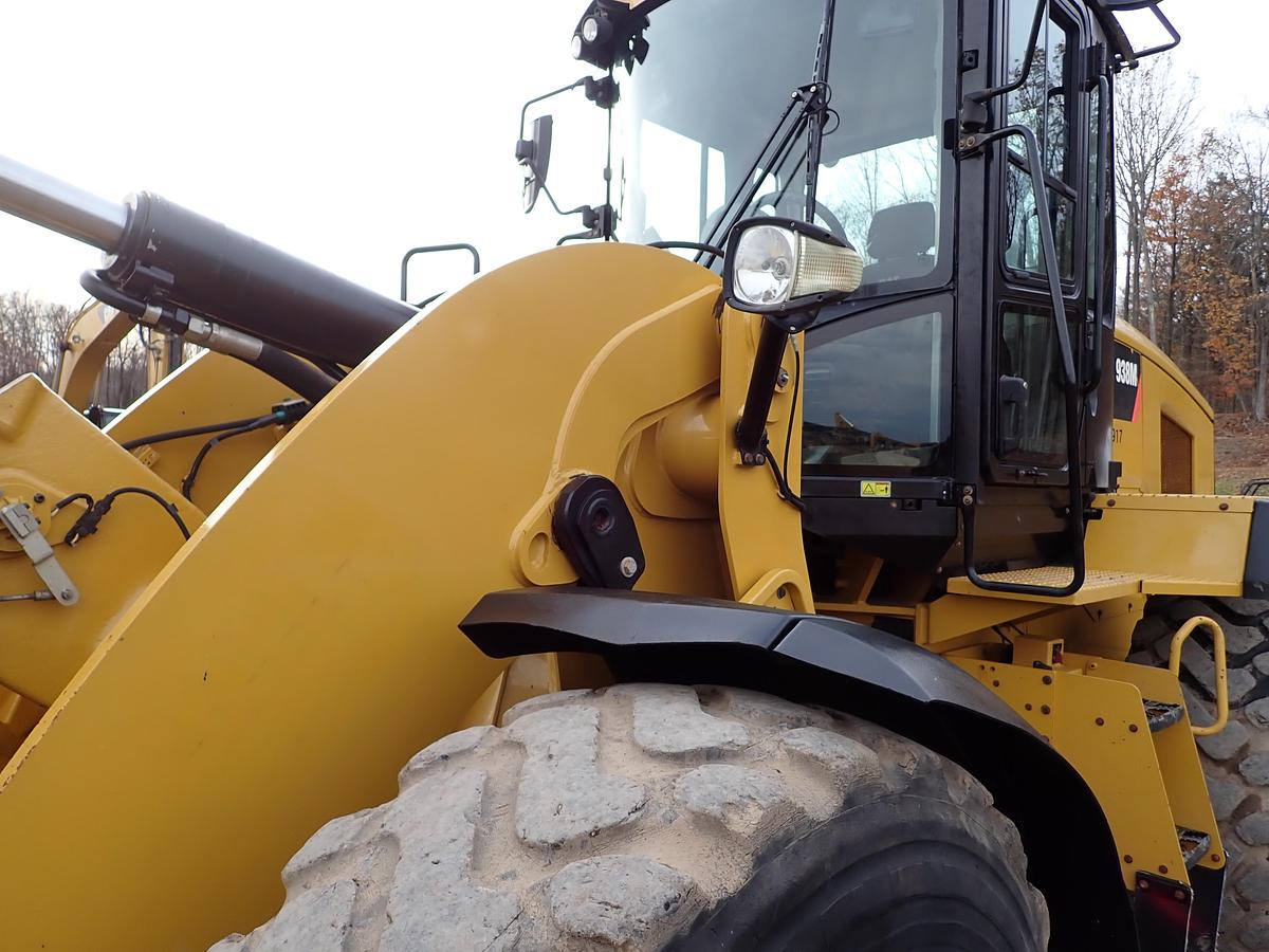 Used 2019 CAT 938M Wheel Loader 