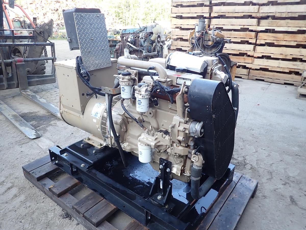 Used 2012 John Deere 4045TFM75 65 KW Marine Generator