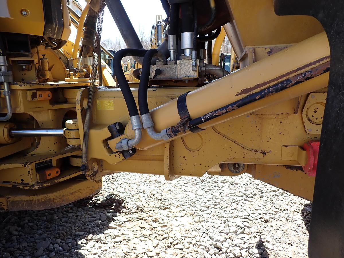 Used 2012 CAT 740B Articulated Haul Truck w/ TAILGATE