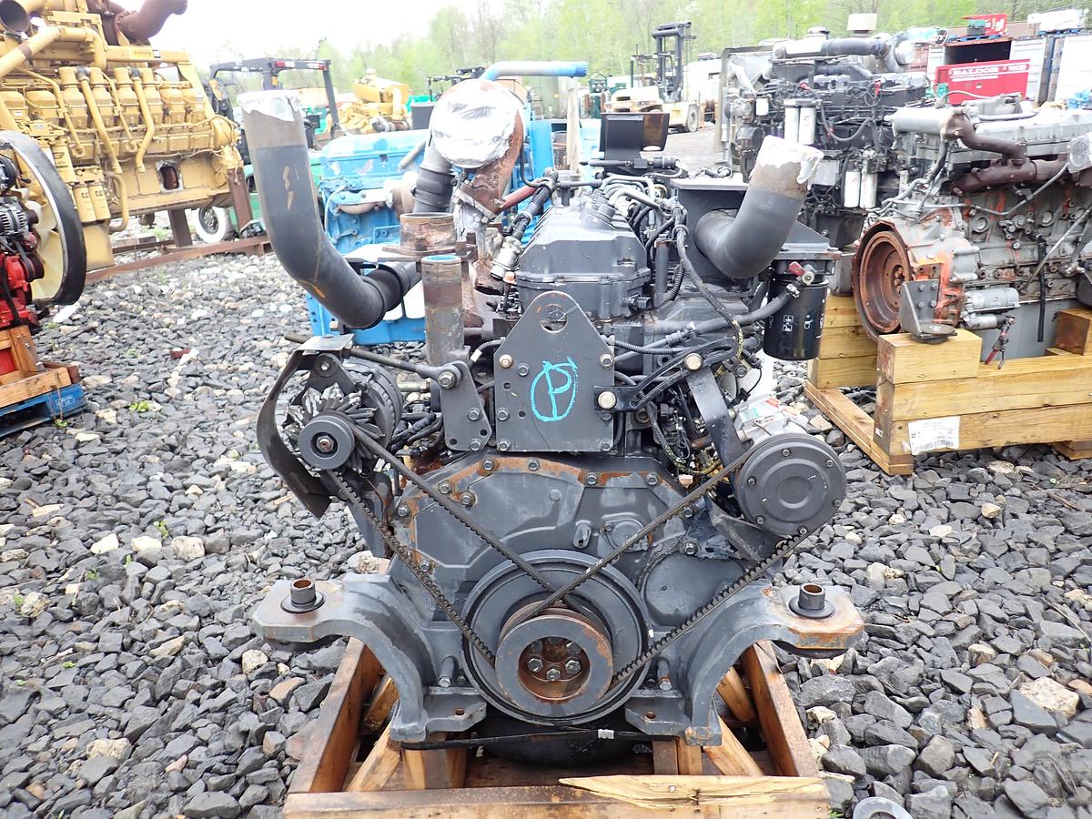 Used 2002 Komatsu SAA6D125E-3 Diesel Engine