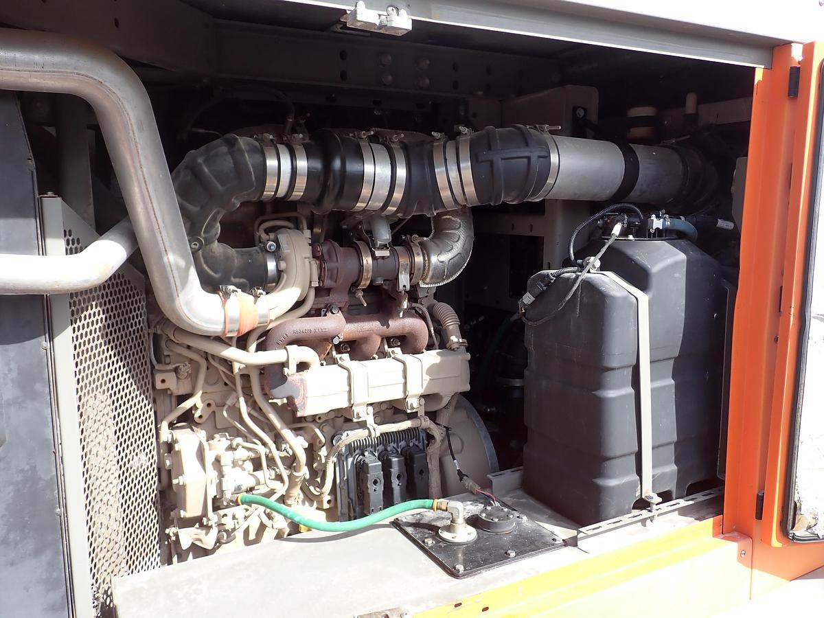 Used 2019 Sullivan Palatek D375PHJD4AF 375 CFM Air Compressor