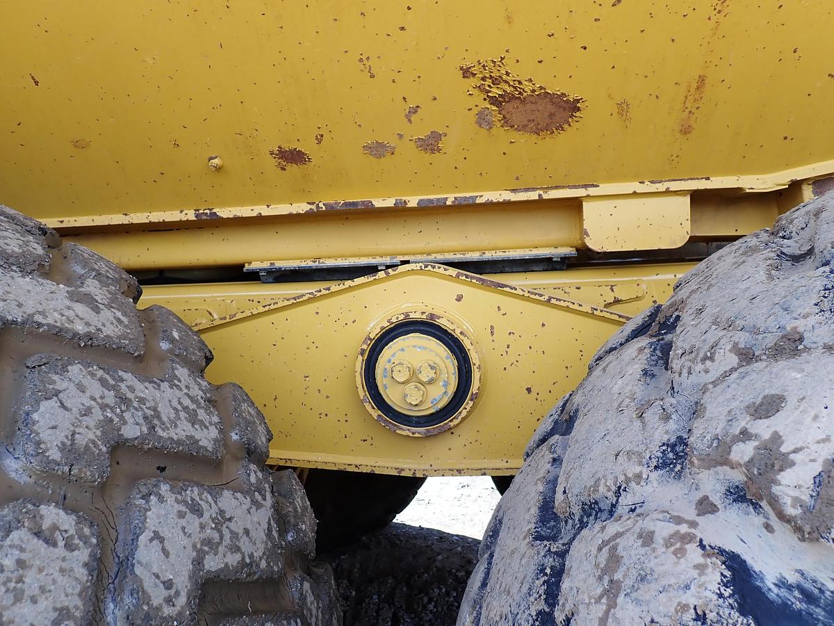 Used 2014 CAT 740B Articulated Truck