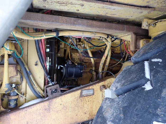 Used 1985 CAT 769C Rigid Frame Water Truck 8000 Gallon