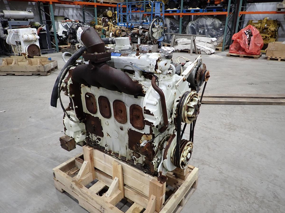 Used Detroit Diesel 4-71 Engine RIGHT HAND EXHAUST 1043-5000