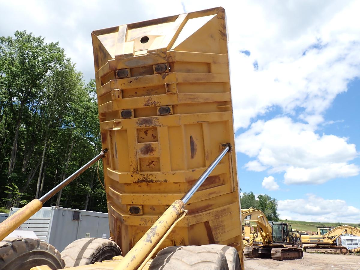 Used 1991 CAT D350D Articulated Haul Truck