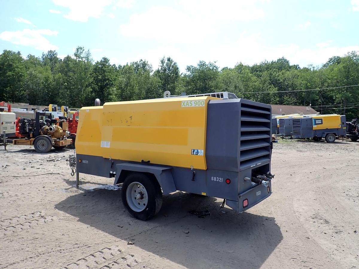 Used 2021 Atlas Copco XAS900 JD8 900 CFM Air Compressor