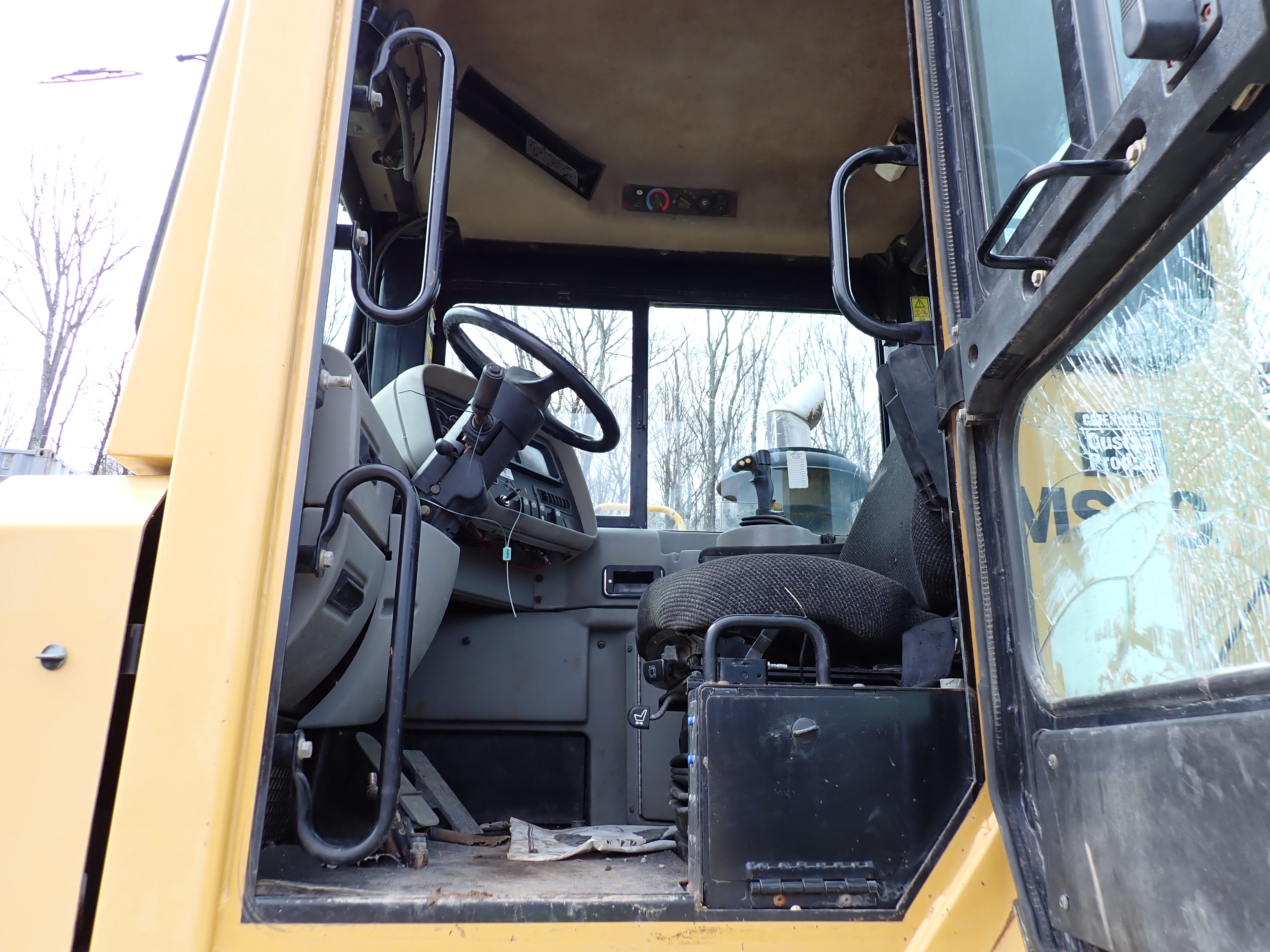 Used 2007 CAT 621G Motor Scraper