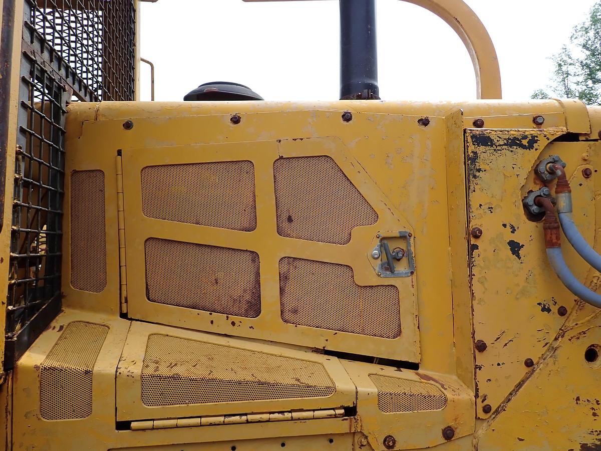 Used 1976 CAT D7G Crawler Dozer FORESTRY PACKAGE w/ WINCH