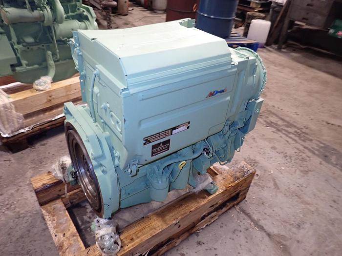 DEUTZ BF4L1011 Turbo Diesel Engine UNUSED!