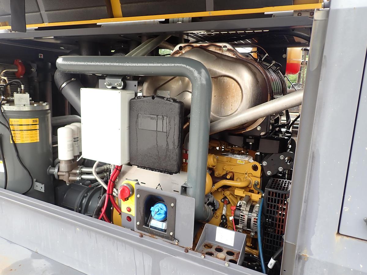 Used 2020 Atlas Copco XAS950 CD8 950 CFM Air Compressor