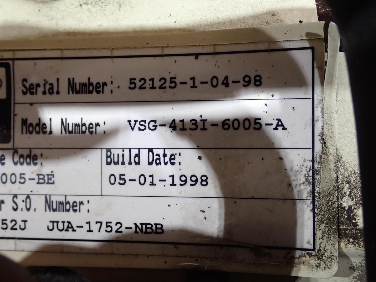 Used 1998 Ford VSG413I Gas Engine 
