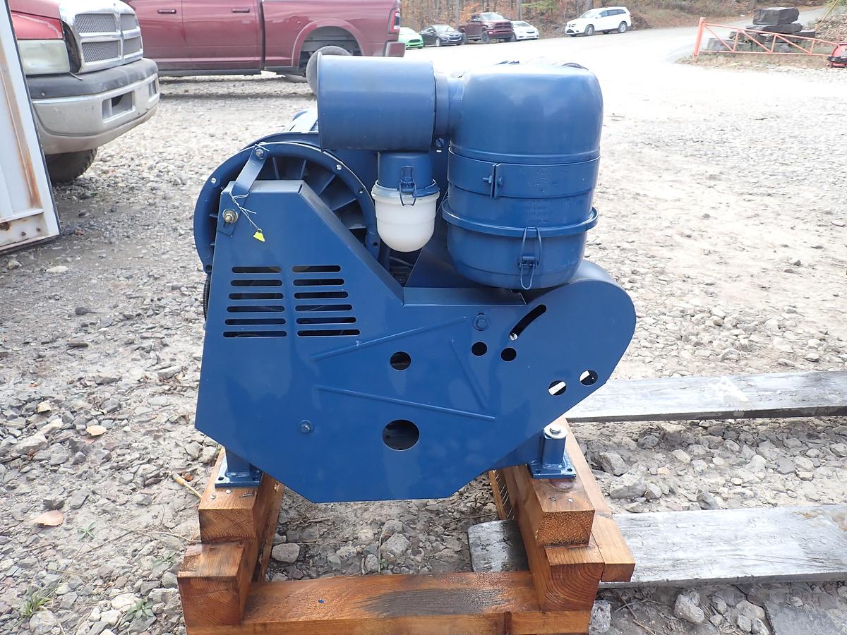2007 Deutz F3L914 Diesel Engine NEW UNUSED!