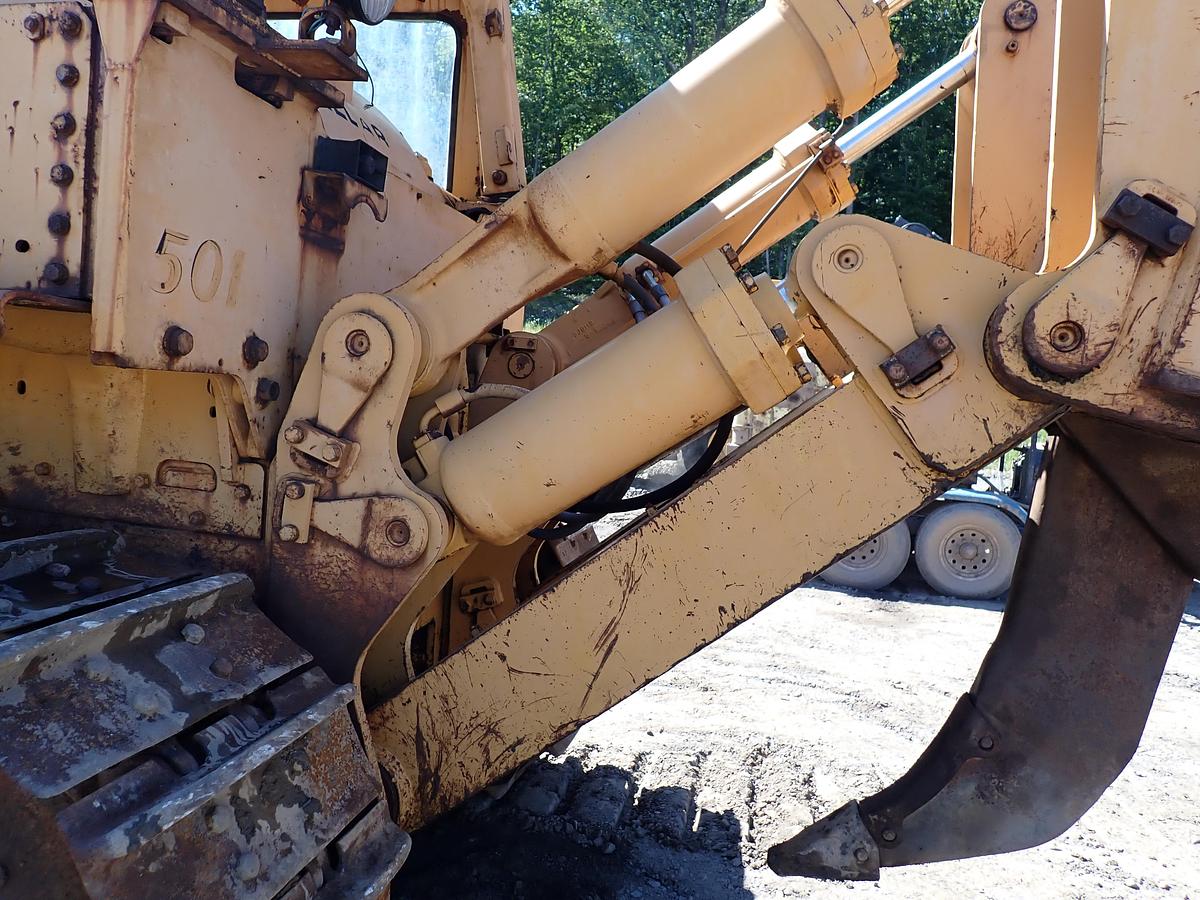 Used 1973 CAT D8H Crawler Dozer RIPPER!