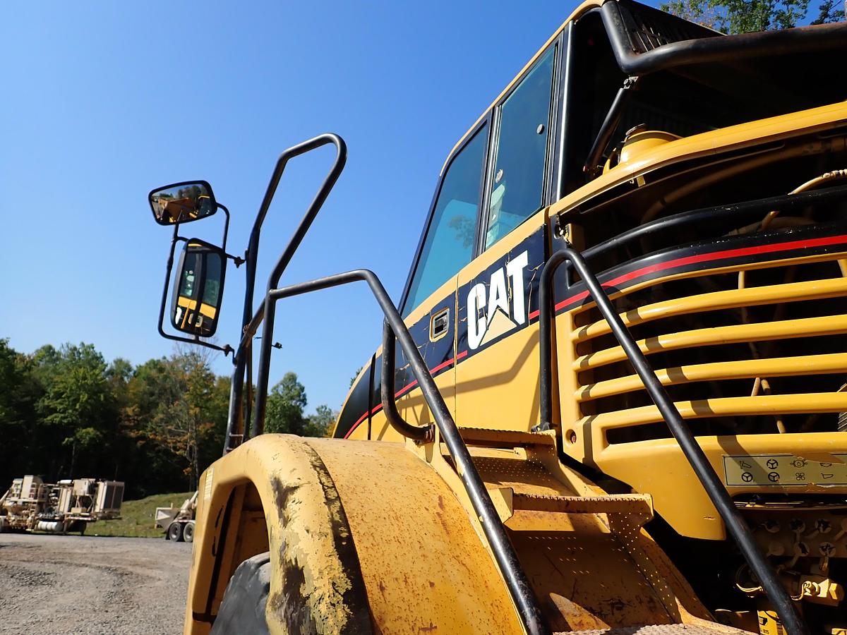 Used 2004 CAT 735 Articulated Haul Truck