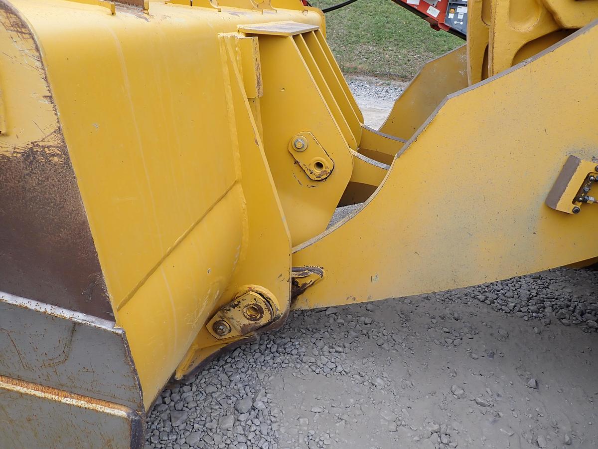Used 2015 CAT 982M Wheel Loader
