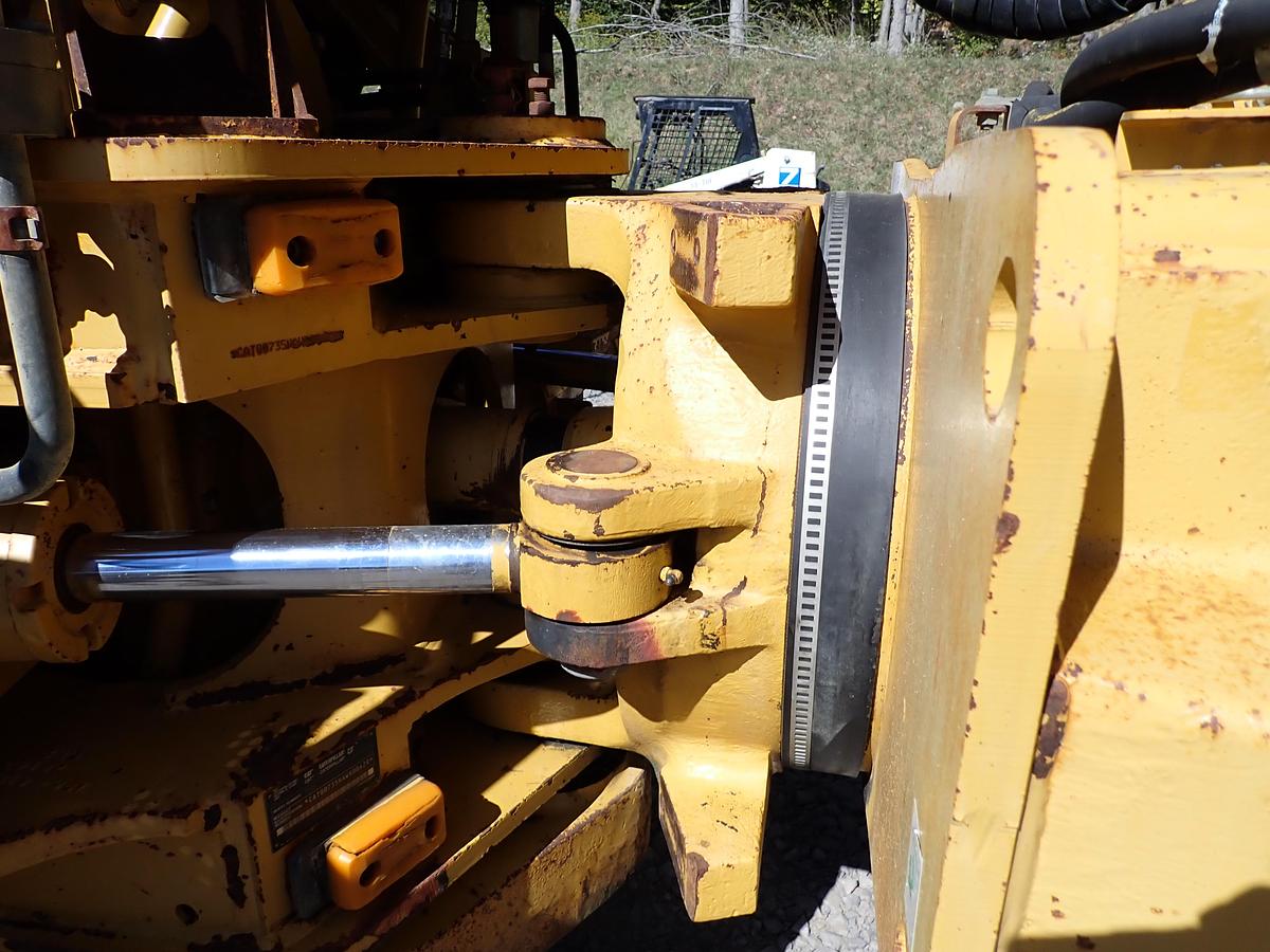 Used 2004 CAT 735 Articulated Haul Truck