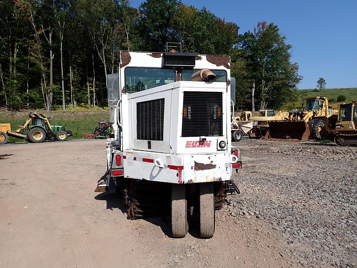 Used 2005 Elgin Pelican