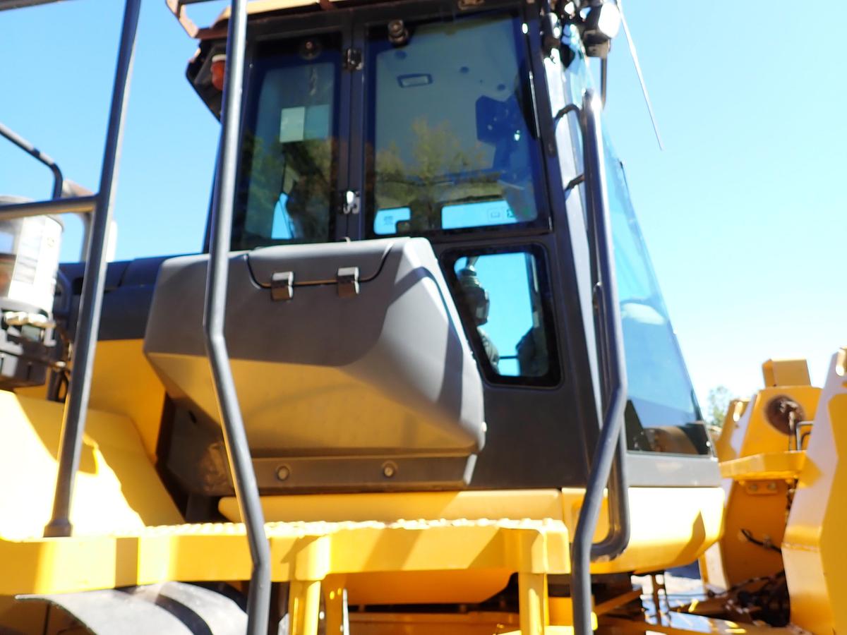 Used 2019 John Deere 744L Wheel Loader QUICK COUPLER!