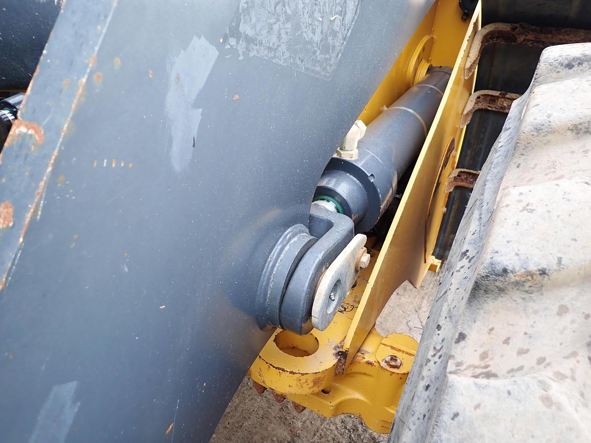 Used 2021 John Deere 724P Wheel Loader QUICK COUPLER
