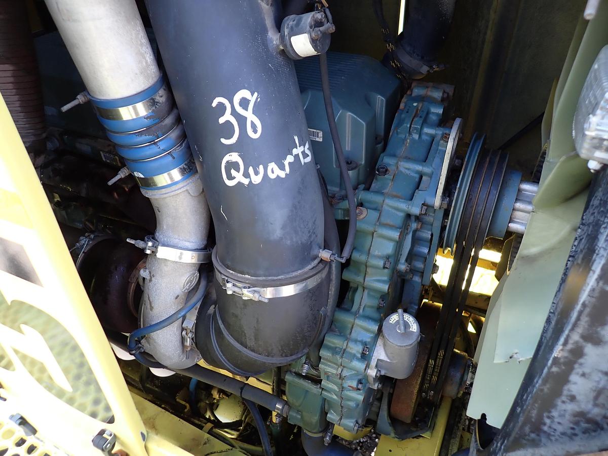 Used 2003 Oshkosh HB2923 Airport Snowblower