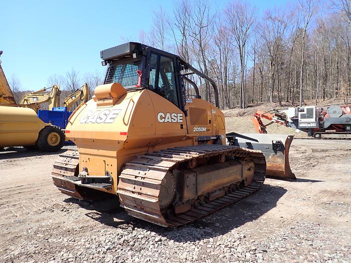 Used 2019 Case 2050M LGP