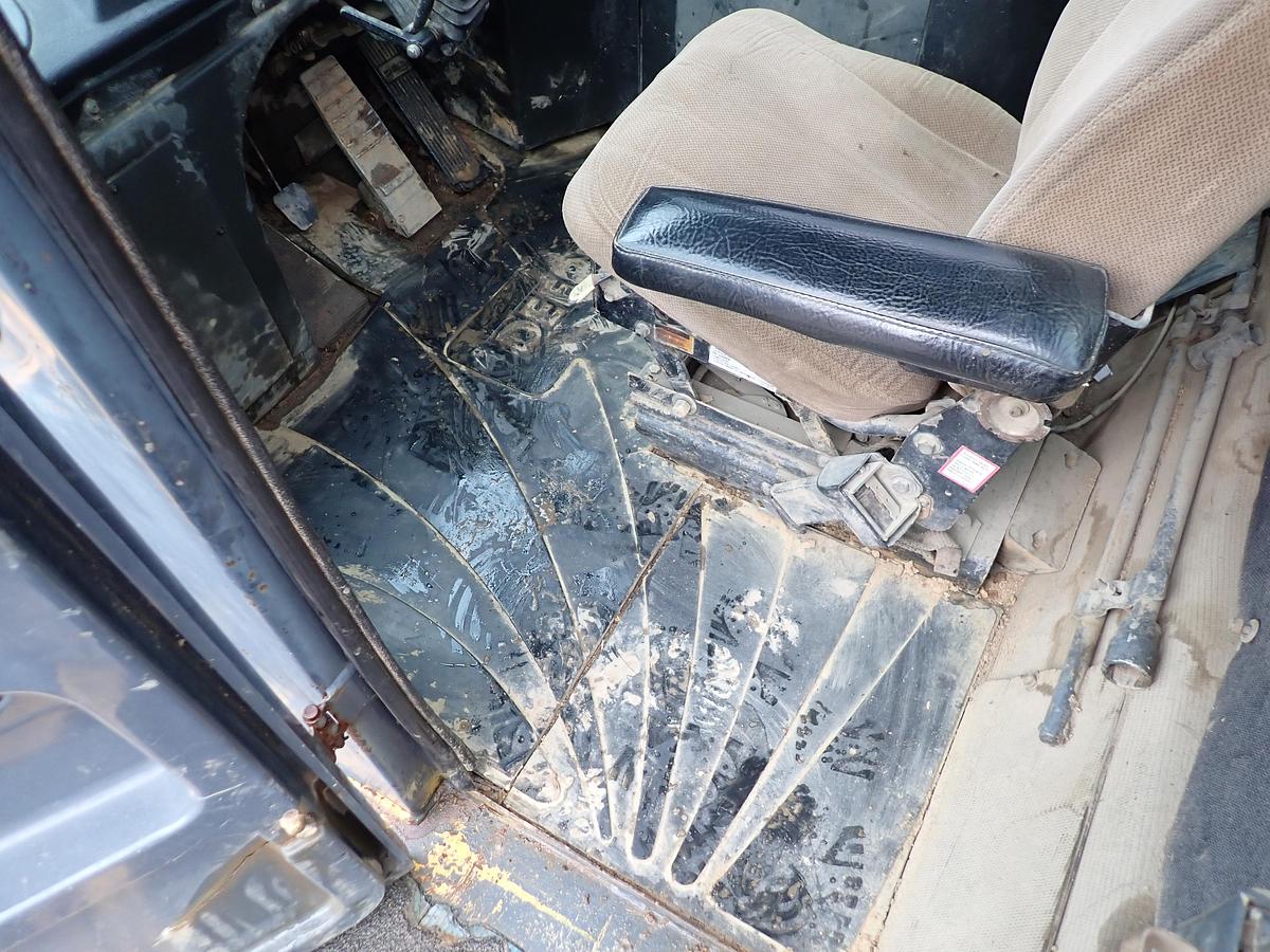 Used 2000 John Deere 300C Articulated Haul Truck