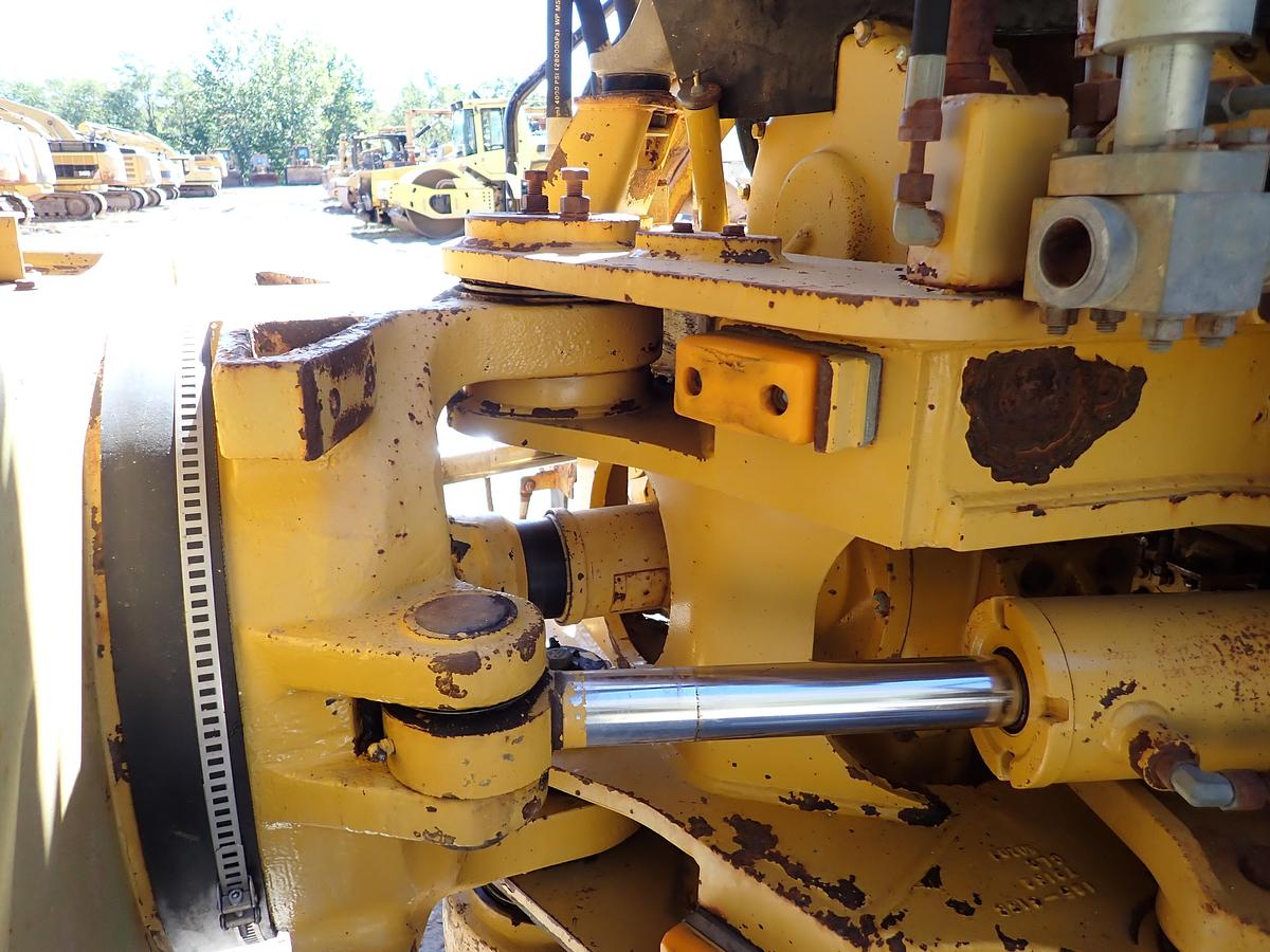 Used 2004 CAT 735 Articulated Haul Truck