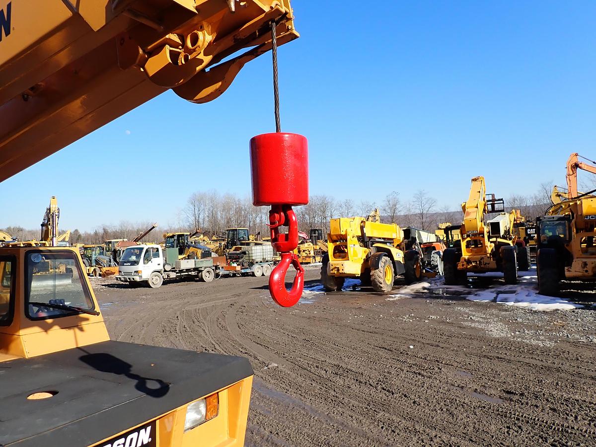 Used 1997 Broderson IC80-2E Carry Deck Crane