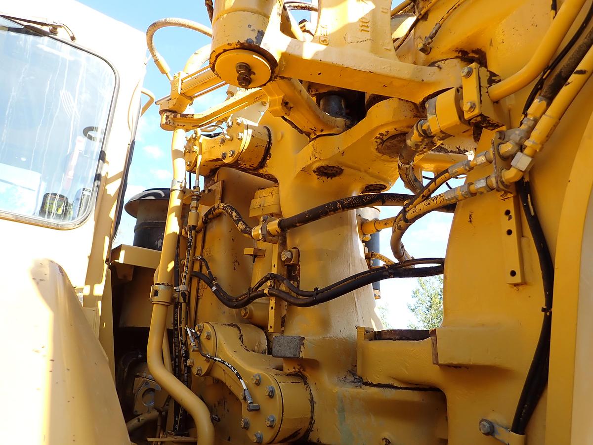 Used 2007 CAT 621G Motor Scraper