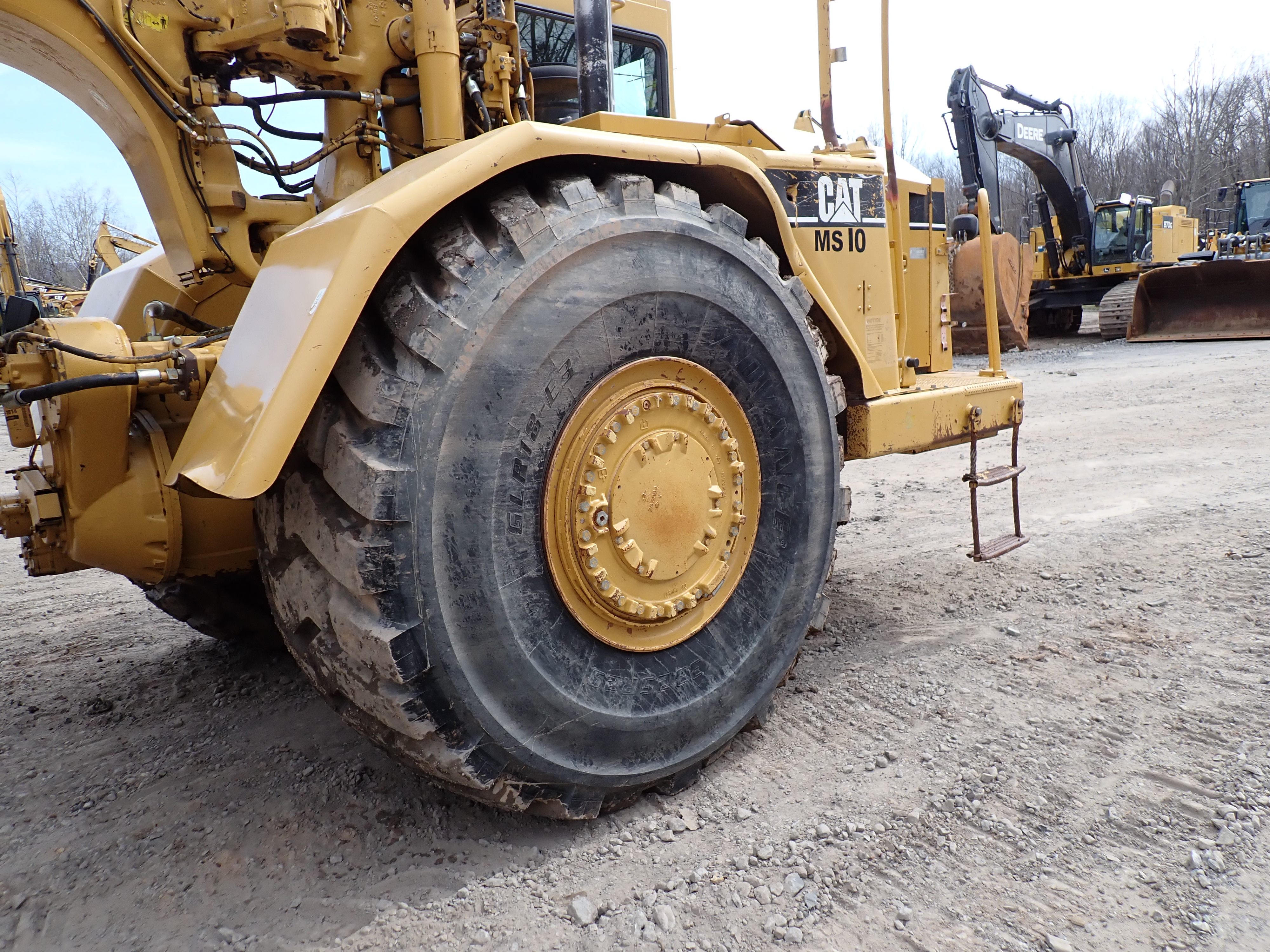 Used 2007 CAT 621G Motor Scraper